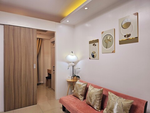 쇼어 레지던스의 한나 크립