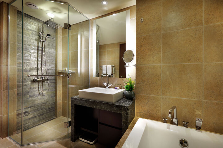 room detail thumbnail 1
