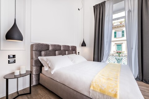 라 스페치아 바이 더 퍼스트