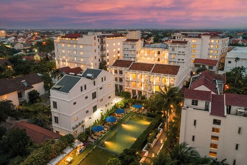 호이 안 가든 팰리스 & 스파