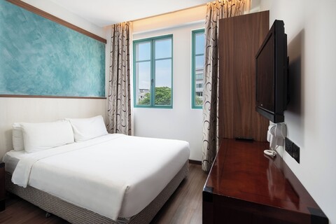 더 이  호텔  웨스트 코스트