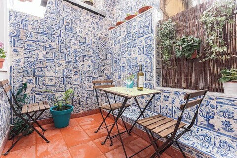 우든 톱, 테라스 있음