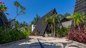 BEACH RESORT - Gili TRAWANGAN