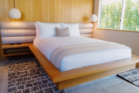 어저 스카이 호텔 - 어른 전용 - 타운 & 데저트 부티크 호텔