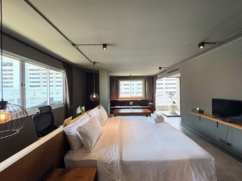 센트릭 플레이스 호텔