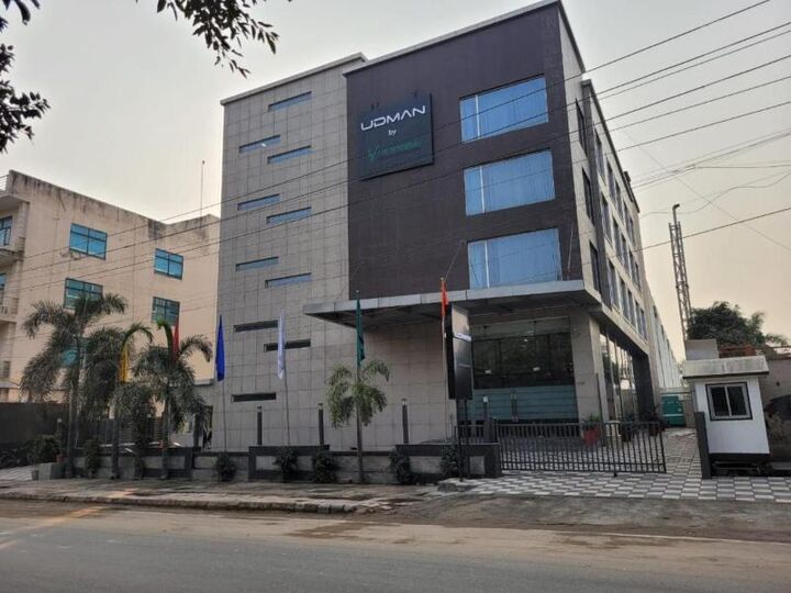 Udman Hotel Chattarpur-i