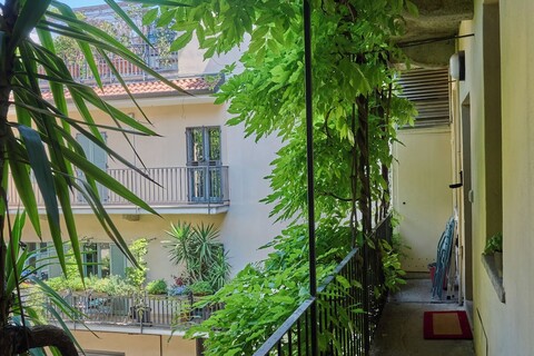 Milan Retreats Duomo Carrobbio