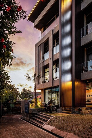 아비에이터 발리