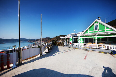 통영 데크하우스