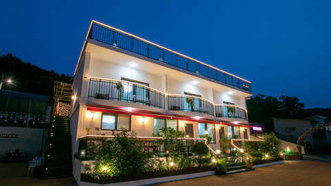 강화 꼬모도펜션