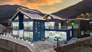 거제 펜션블루웨일