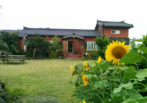 서귀포 무명화가의집 게스트하우스펜션