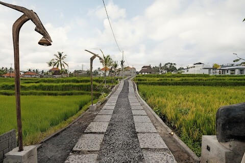 쿠부 첨첨 메사리 프라이빗 빌라