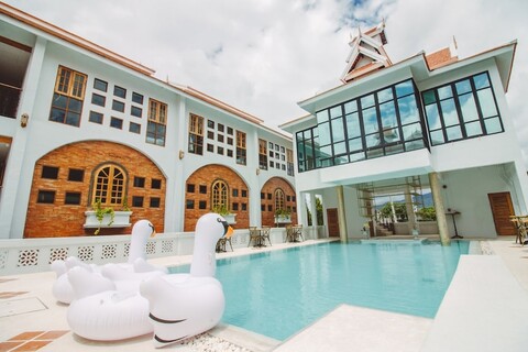 란나 오리엔탈 호텔