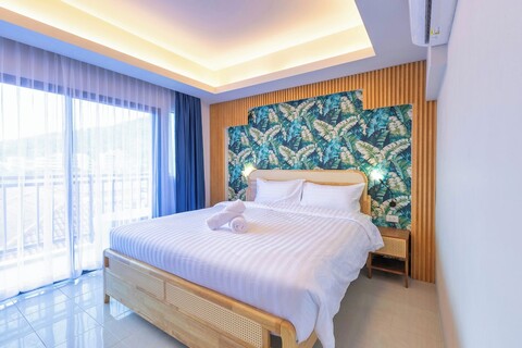 멜로우 포스텔 - 카타 비치