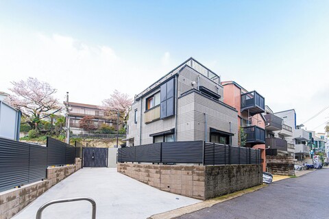 포카 빌라 아오야마