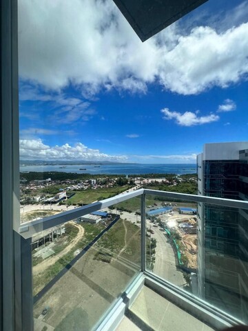 콘도 아파트먼트 인 막탄 뉴타운