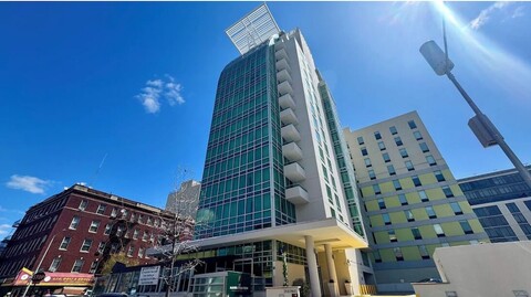 LIC 맨해튼 뷰 호텔