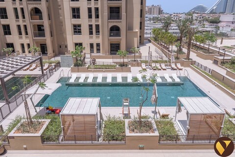 보그, 자딜 마디나트 주메이라, 부르즈 알 아랍 근처