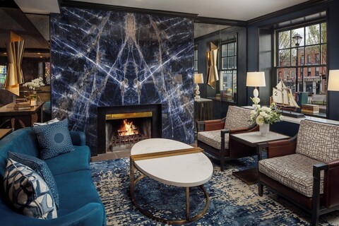 더 윌리엄 펠 볼티모어, 테이프스트리 컬렉션 바이 힐튼