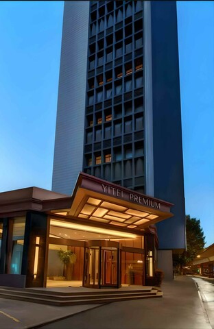 이텔 컬렉션 상하이 징안 시티 센터