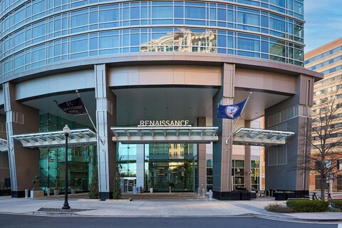 르네상스 알링턴 캐피탈 뷰 호텔