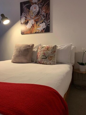 AKL 중심부의 현대적인 스튜디오, 수영장, 체육관, 사우나 있음