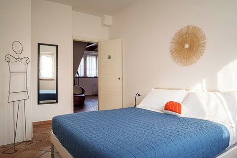 아코모도 MIT39 트리바노 산 시로