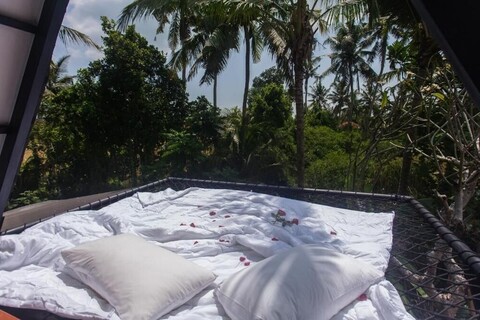 투주 엔젤 바이 제뉴인호스트