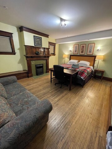 웨스트 브로드웨이 게스트하우스