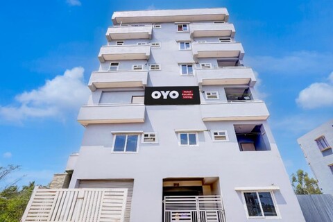 Hotel O Paradise Living
