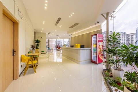 CMAX 호텔-광저우 파저우 인터내셔널 컨벤션 이그지비션 센터 루오시 스테이션 브랜치