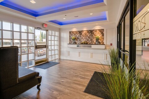 더 로우 호텔, BW 시그니처 컬렉션