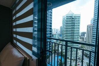 Modern Living 5 with Fast Wifi and Netflix