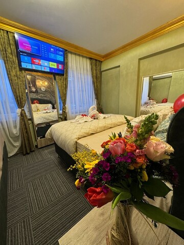 구르 로열 호텔