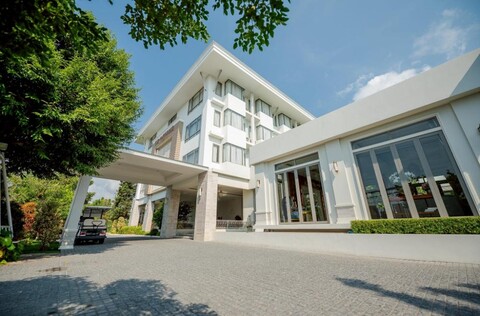 더 네이비 하우스 호텔