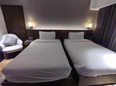 Acqua Private Residences