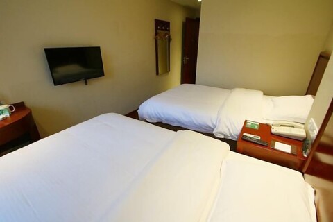 Shangji Hotel (Waigaoqiao Bonded Area North Metro Station Branch)