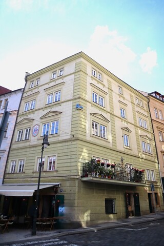 앳 더 블루 라이온 & 주차 지원