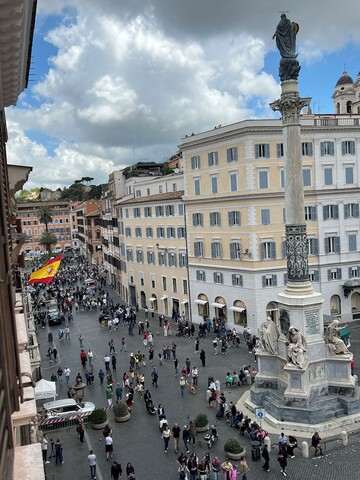 피아차 디 스파냐 51 럭셔리 게스트 하우스