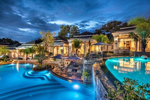 A.z.sunrise Resort And Fitness Club