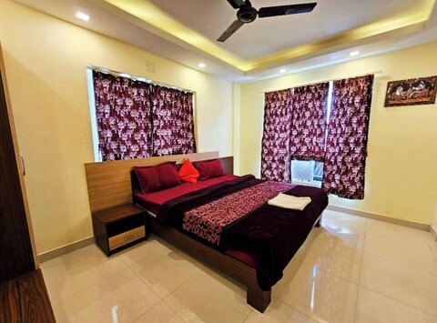 호텔 레드 스톤 프리미엄, 바다 해변 근처