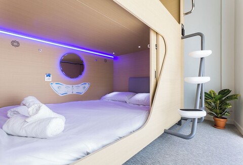 어반 큐브 호스텔 세비야