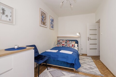 쇼트스테이폴란드 노볼리피에 B182