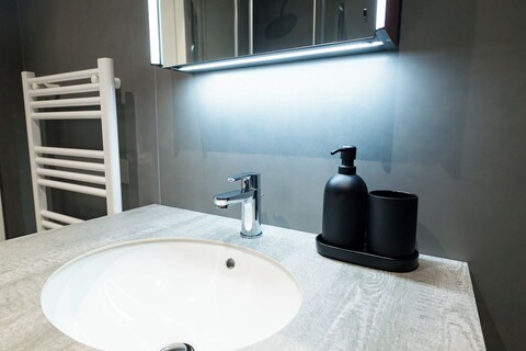 SGS 스위트 레이크 코모