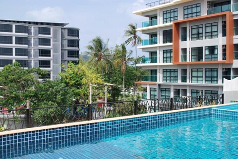 골든 마노라 호텔 방타오 비치