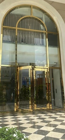 테라 로열 아파트먼트