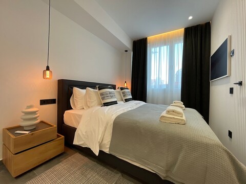 모나스티라키 512 슈퍼호스트 허브