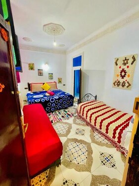 Up Down Hostel & Restaurant