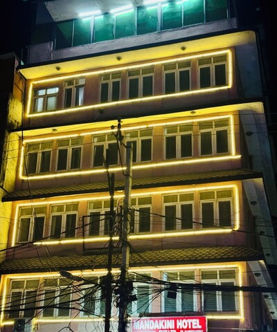 옴 만다키니 호텔